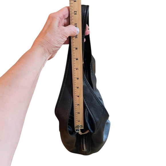 Vegan Steve Madden Black Hobo Bag-NWOT-Large Capacity-Chain and Braiding deco - Picture 2 of 10